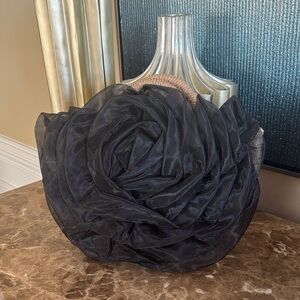 Elegant Black Rose Purse